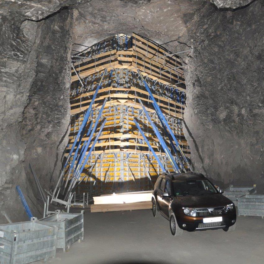 Betonwürfel in Gipsgrube Obrigheim